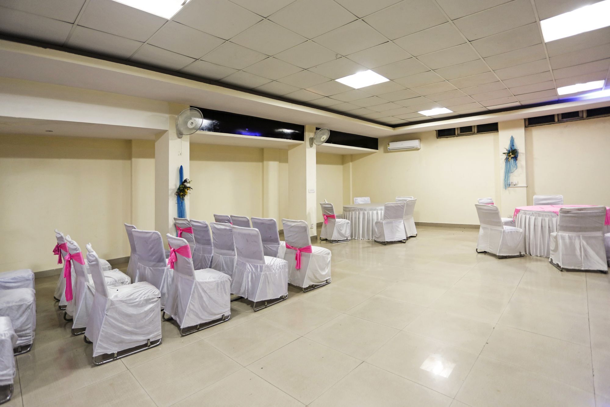 OYO 2807 Hotel Crosswinds Residency Indirapuram Exterior foto